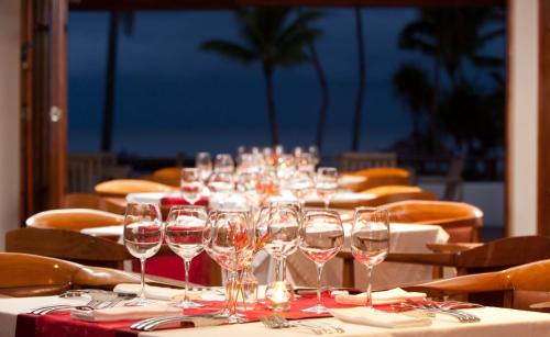 南太平洋明珠Spa及高尔夫球场度假酒店餐厅或其他用餐的地方