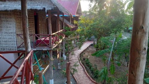 Setha About The World Homestay & Scooter