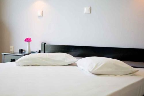 伊斯佩里亚酒店客房内的一张或多张床位
