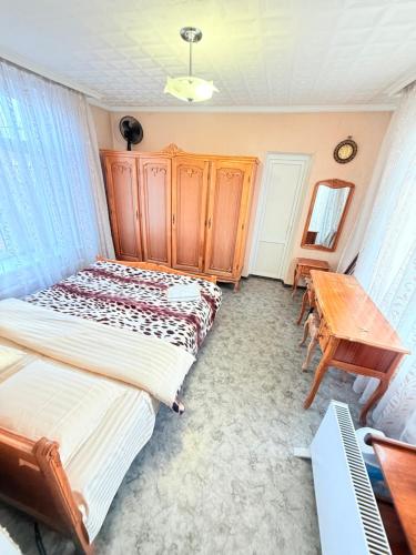 Inessa Hostel Room Комната в Хостэле