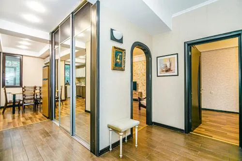 Central Apartment 2 BR and living Hall