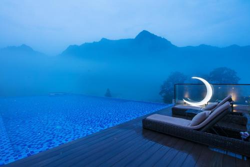 Hilltop House Resort