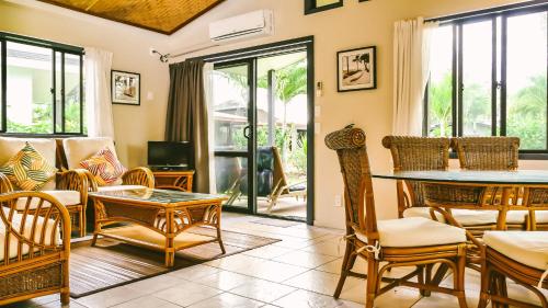 拉罗汤加穆里海滩度假酒店的相册照片