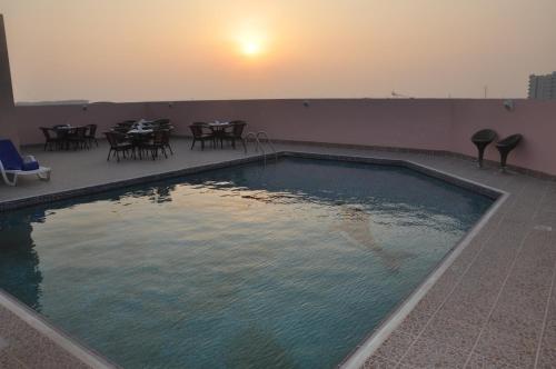 Fortune Plaza Hotel, Dubai Airport内部或周边的泳池