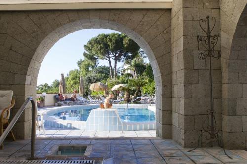 Resort Villa Flavio内部或周边的泳池