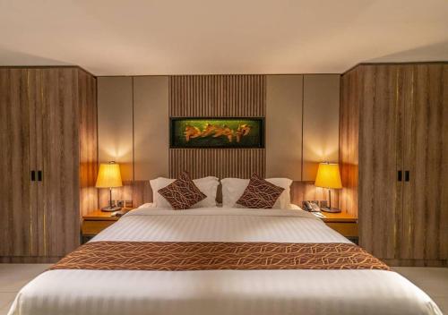 De Atlantiis Suites Near IGI Airport