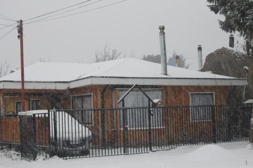 冬天的Cabañas Rusticas en Coyhaique