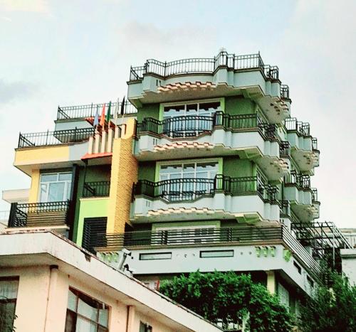 Sarwari Qargha Guesthouse