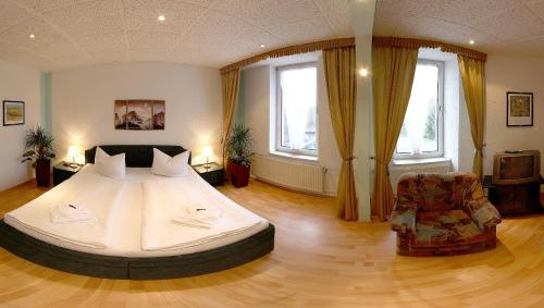 莱比锡阿尔德酒店客房内的一张或多张床位