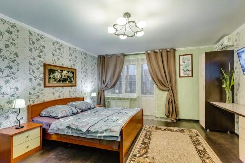 Apartament on Filimonovskaya (#6)的一间客房