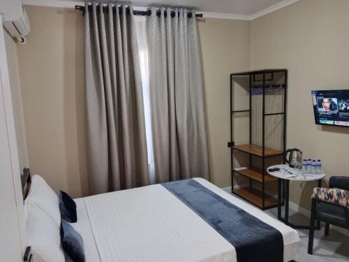 Hotel S & D Hostel