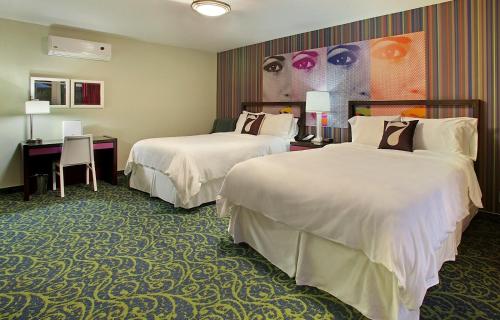 棕榈泉7斯普林斯旅馆&套房酒店的相册照片