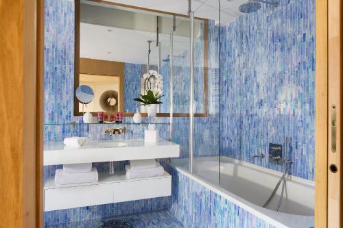 巴黎巴士底哥拉斯卡酒店的一间浴室