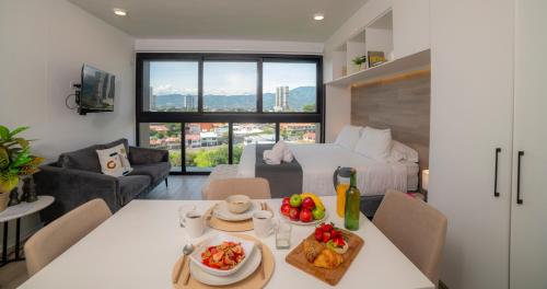 BEE Suites San José - Escalante
