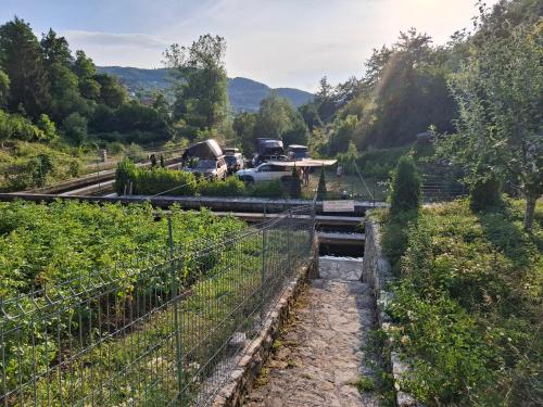 Etno Selo VRELO & Camping