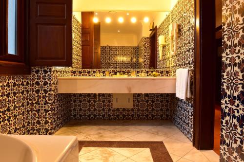 帕梅拉堡酒店的一间浴室