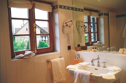 奥拉费美酒店的一间浴室
