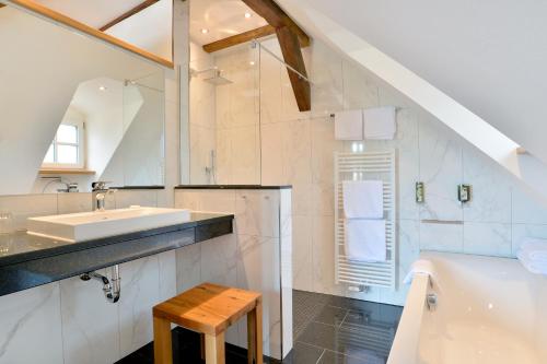 Hotel Haus Lipmann的一间浴室