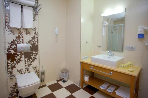 伊斯坦布尔翠德酒店的一间浴室
