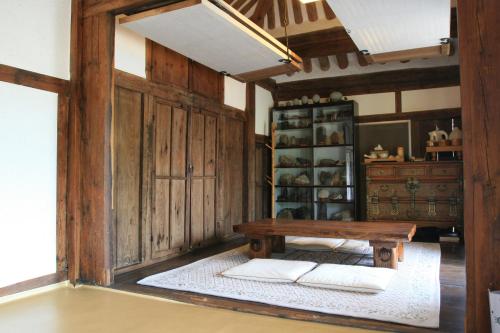 Jinrae Lee's Traditional House平面图