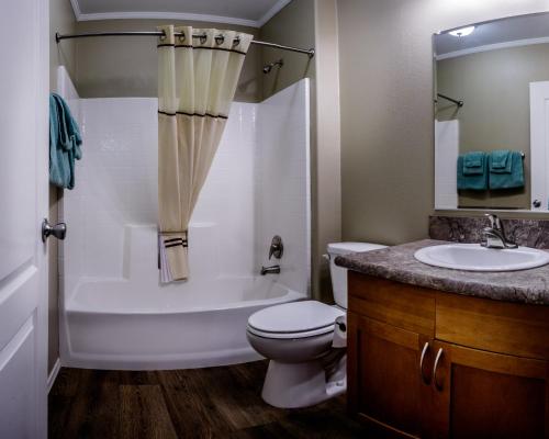 古尔丁小屋酒店的一间浴室