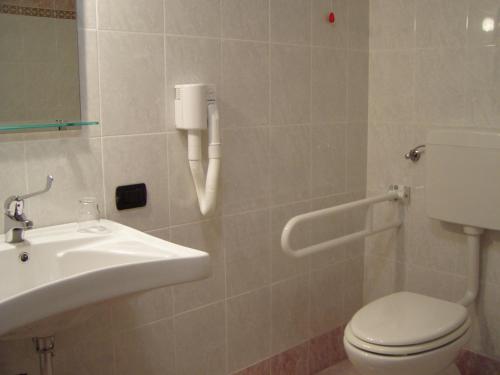 Hotel San Giorgio的一间浴室