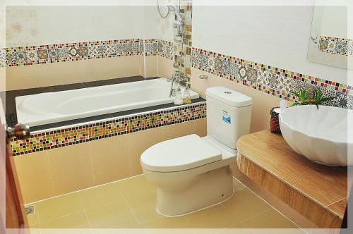 班布萨巴酒店的一间浴室