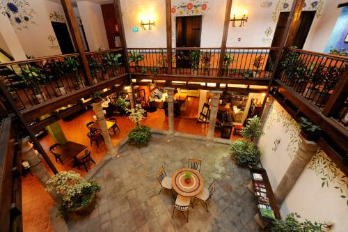 La Casona de la Ronda Hotel Boutique & Luxury Apartments酒廊或酒吧区