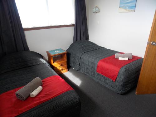 Rangiora Lodge Motel客房内的一张或多张床位
