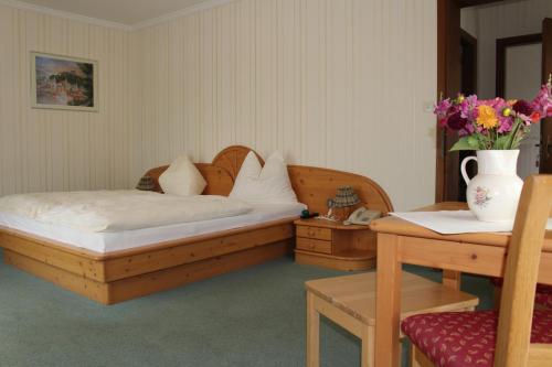 赫尔姆霍夫弗鲁斯图克斯旅馆客房内的一张或多张床位
