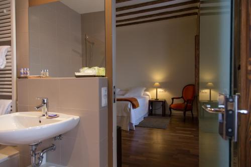 拉卡贝加尼亚酒店的一间浴室