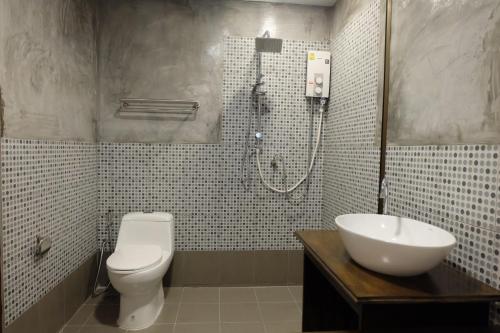 A+豪华酒店的一间浴室