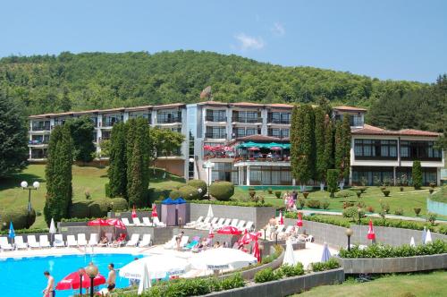 斯特鲁加Hotel Makpetrol Struga的相册照片