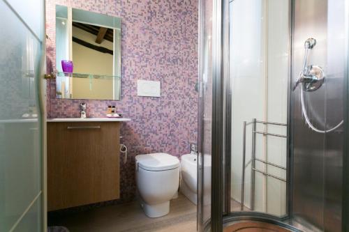 Relais Pacinotti Apartments的一间浴室