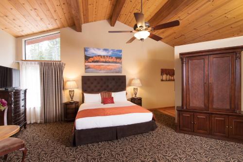 奠雷拉托斯湖滨度假酒店客房内的一张或多张床位