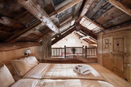 Chalet Charm客房内的一张或多张床位