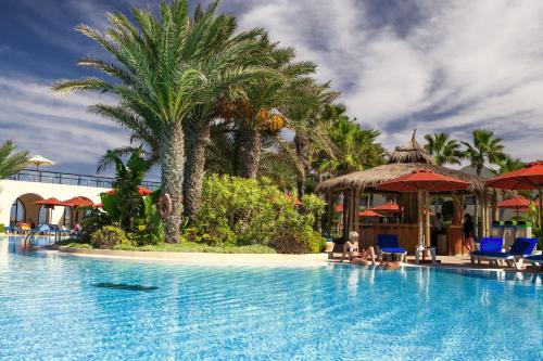 米多恩杰尔巴圣提多海滩酒店的相册照片