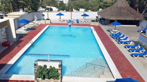 玛杜赌场酒店内部或周边泳池景观