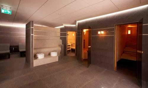 Hotel De Werelt Garderen的一间浴室