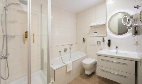 Naam Hotel & Apartments Frankfurt City-Messe Airport的一间浴室