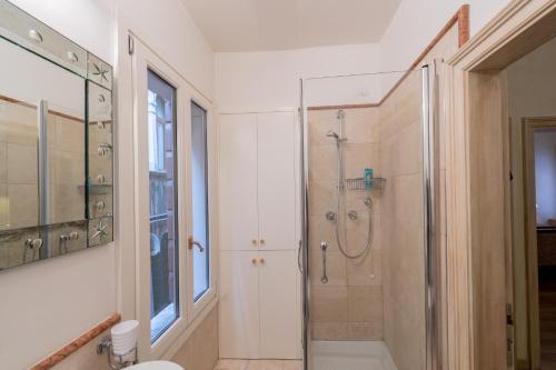 Romantic Suite San Marco的一间浴室