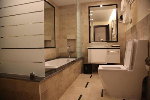 Raoum Inn Khafji Corniche的一间浴室