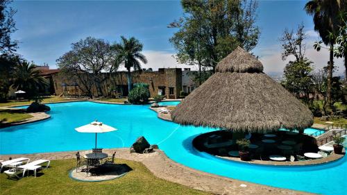 Radisson Hotel Tapatio Guadalajara内部或周边的泳池