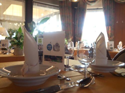 Familiehotel Soll Cress Koksijde餐厅或其他用餐的地方