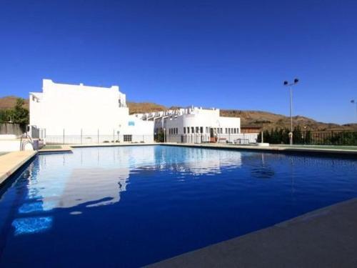 Duplex Turisticos MojaMar Playa内部或周边的泳池
