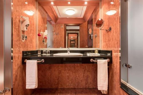 梅里亚拉斯克拉拉斯精品酒店的一间浴室