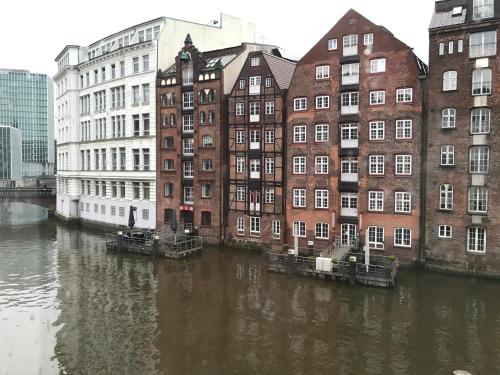 Gästezimmer an der Elbphilharmonie contactless Check in picture 3