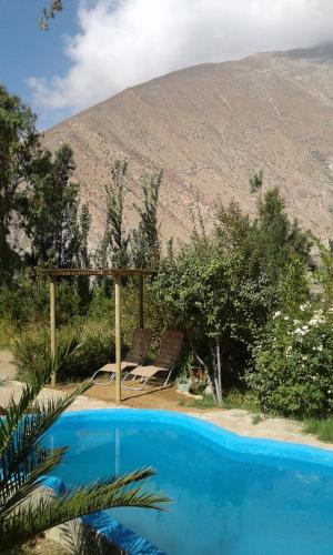 Cabaña Canto del Viento, 4 personas内部或周边的泳池