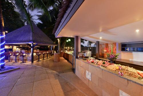 奈通海滩Andaman White Beach Resort - SHA Plus的相册照片