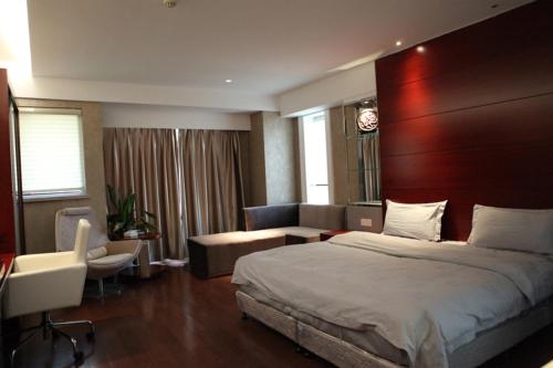 南京凯宾酒店公寓连锁（凯润金城店）客房内的一张或多张床位